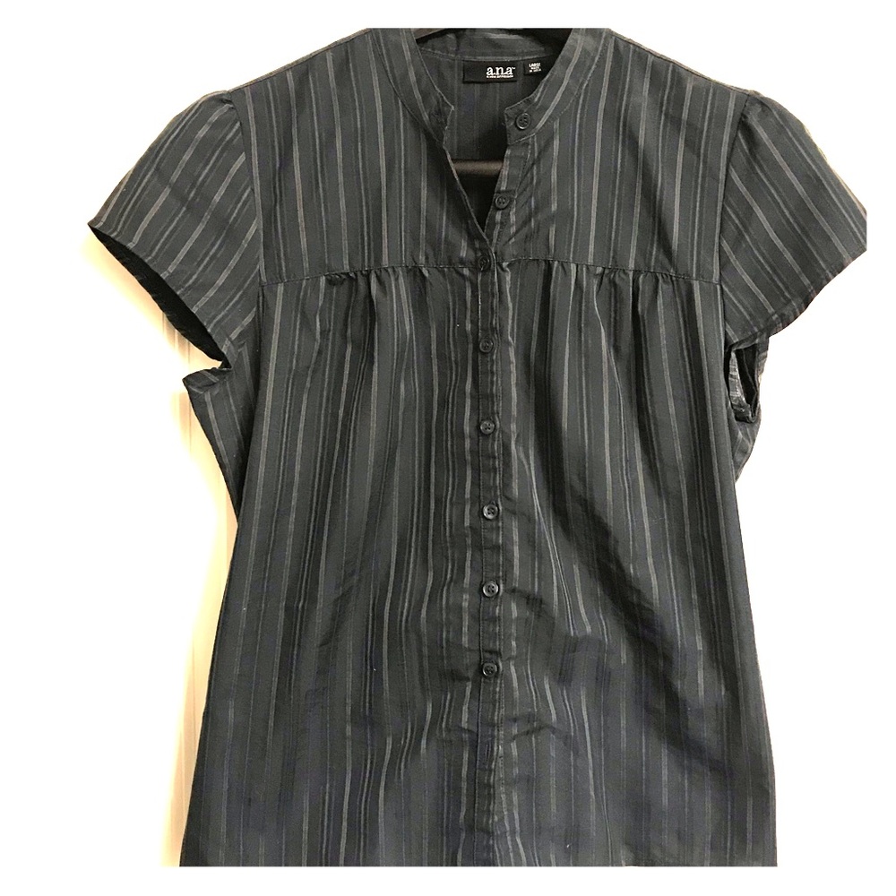 Women’s Blouse with Tie in Back